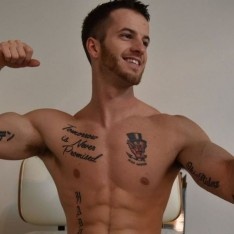 Quentin Gainz a top gay pornstar read their bio and more