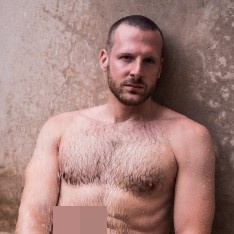 Tim Kruger, a legjobb meleg pornósztár elolvasta életrajzát és még sok mást